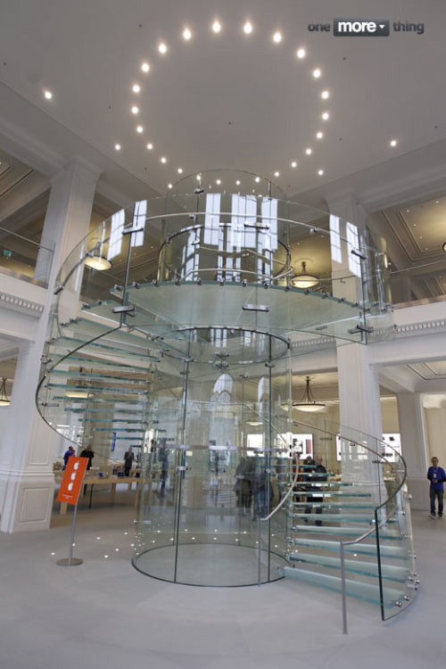 Photos of the Beautiful Apple Store in Amsterdam [Gallery]