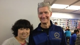 Apple CEO Tim Cook Tours Beijing Apple Store [Photos]