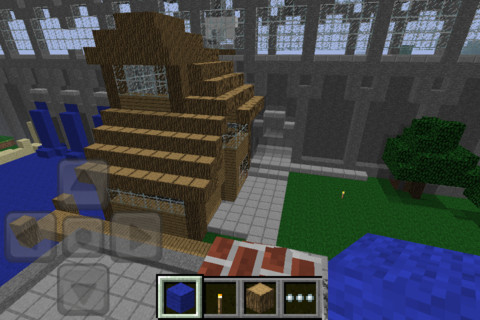 Minecraft for iOS Gets New Crafting UI