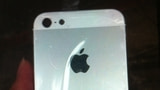 Photos Show Alleged Back and Bottom of Next Generation iPhone in White
