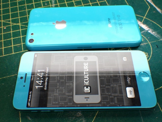 Low Cost Colorful Polycarbonate iPhone Concept [Images]