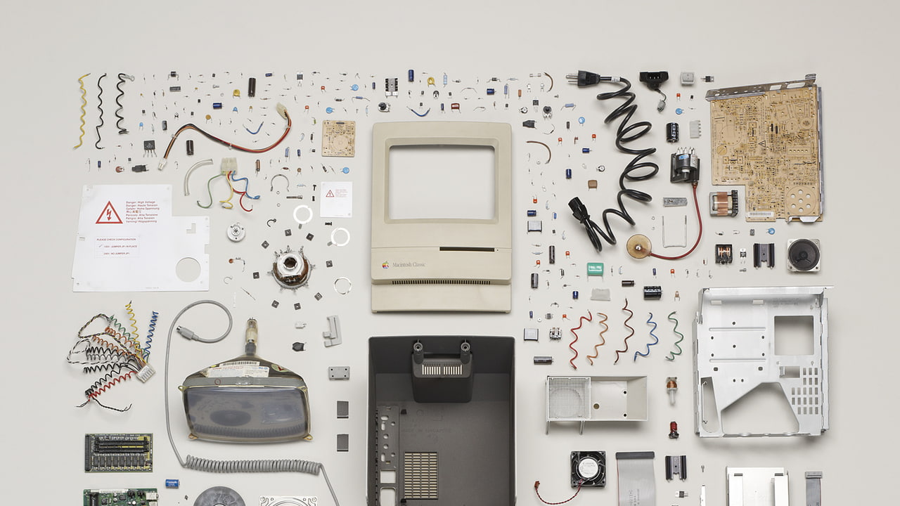 Mac Classic Disassembled Into Hundreds of Pieces [Image] - iClarified