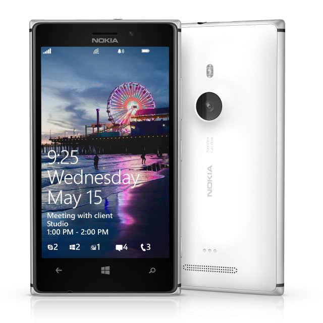 Nokia Unveils New Flagship Lumia 925 Smartphone [Video]
