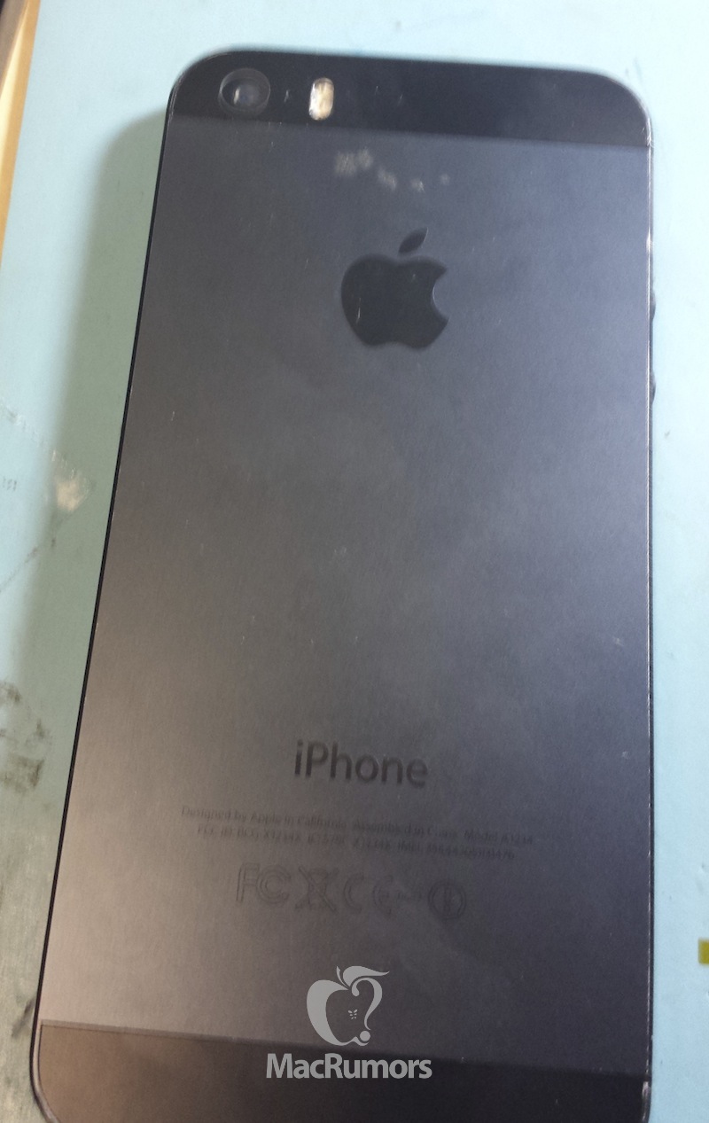 Leaked Photos Show Interior and Rear Exterior of the iPhone 5S?