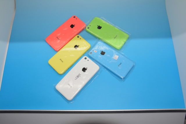 Gallery of Colorful Leaked &#039;iPhone 5C&#039; Parts [Photos]