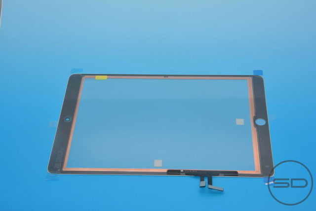 Leaked Photos of the iPad 5&#039;s Front Panel? [Gallery]