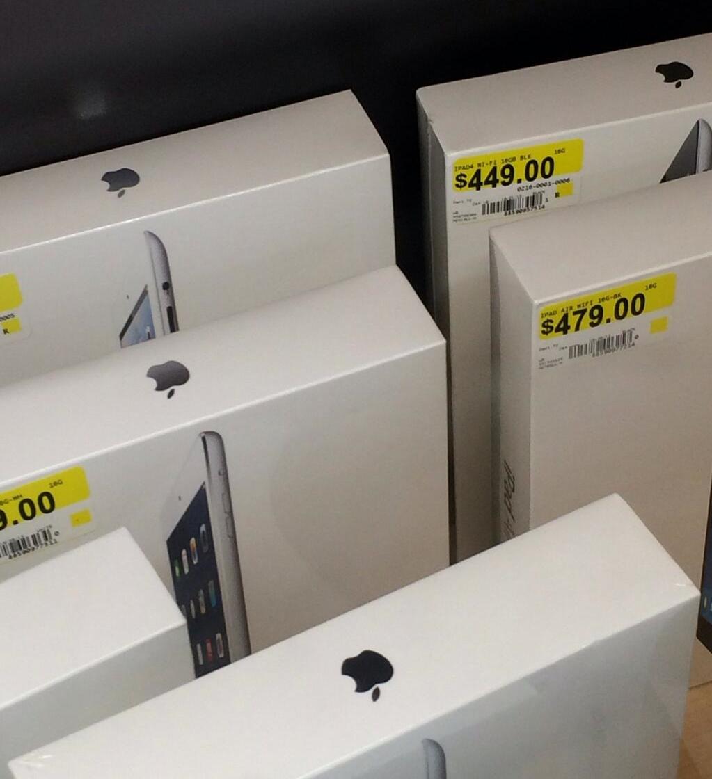 iPad Airs Begin Arriving at Apple Stores and Resellers in Large Quantities