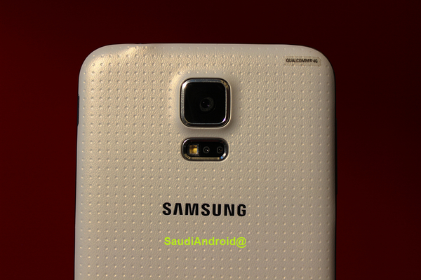 Leaked Photos Reveal the Samsung Galaxy S5 Ahead of Its Official Launch [Gallery]