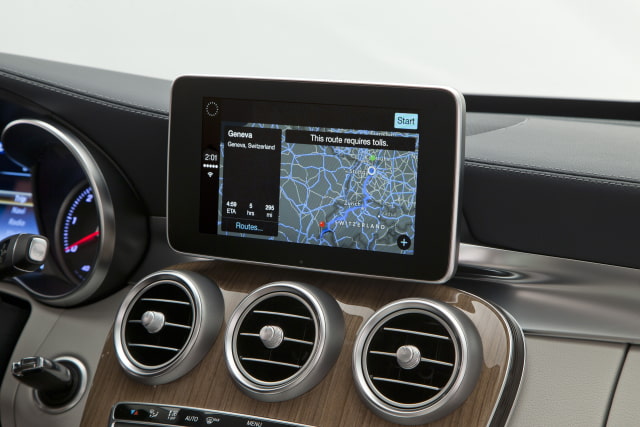 Mercedes-Benz Premieres Apple CarPlay in the New C-Class [Photo Gallery]