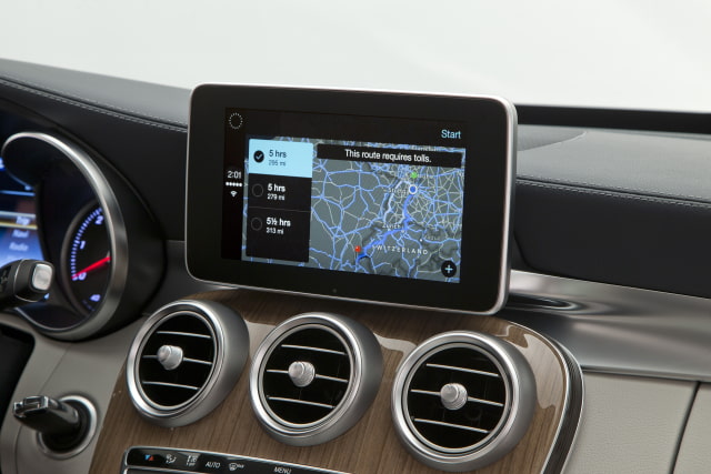 Mercedes-Benz Premieres Apple CarPlay in the New C-Class [Photo Gallery]