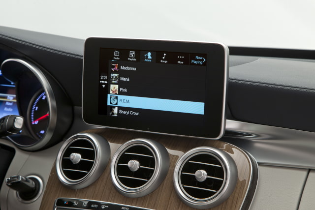 Mercedes-Benz Premieres Apple CarPlay in the New C-Class [Photo Gallery]