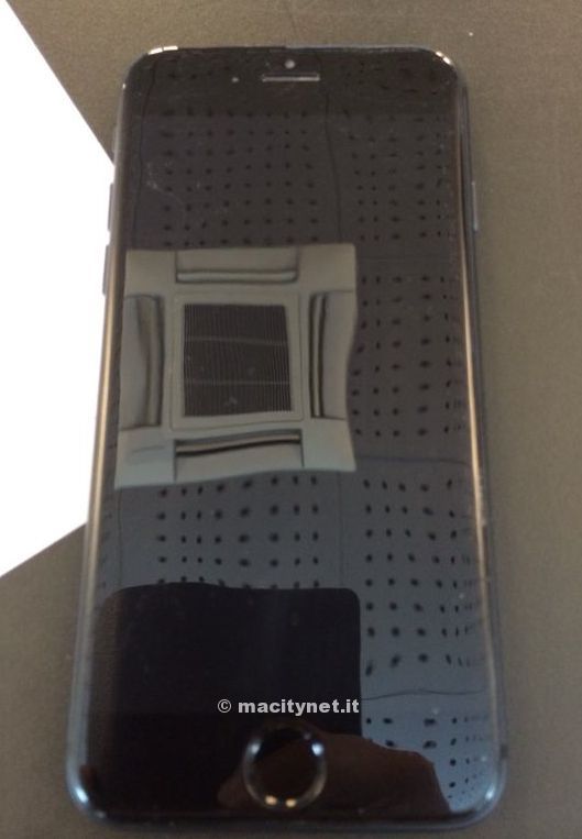 Physical iPhone 6 Mockup vs. Samsung Galaxy S5 [Photos]