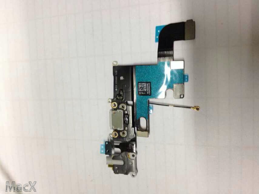 Leaked iPhone 6 Lightning and Audio Port Assembly [Photos]