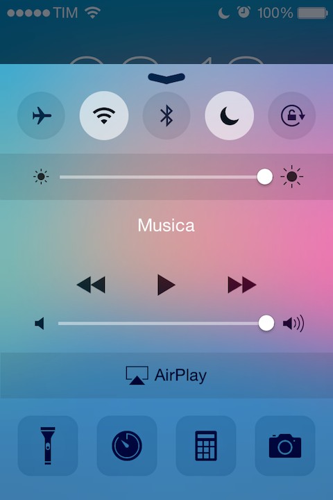 Centrex Tweak Brings the New iOS 8 Control Center Look to iOS 7