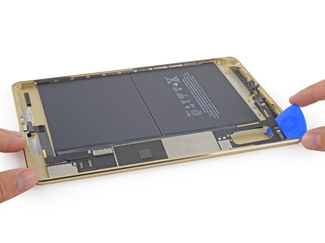 iPad Air 2 Teardown Reveals A8X Processor, 2GB of RAM, Smaller Battery [Photos]