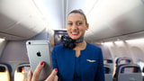 United Airlines to Equip Its 23,000 Flight Attendants With Apple's iPhone 6 Plus