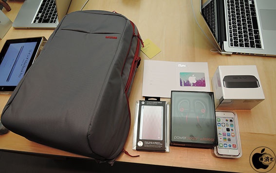 Apple&#039;s 2015 &#039;Lucky Bags&#039; Go On Sale at Japanese Retail Stores
