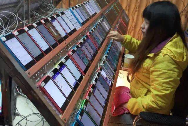 Viral Photo Shows How Chinese Workers Are Used to Manipulate App Store Rankings