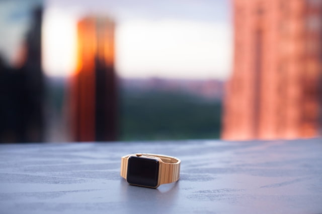 18K Gold Plated Apple Watch and Link Bracelet [Photos]