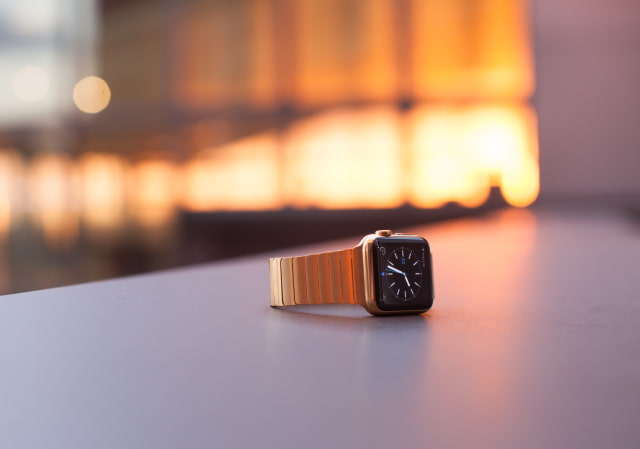 18K Gold Plated Apple Watch and Link Bracelet [Photos]