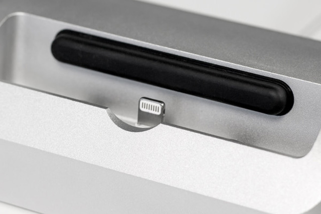 New &#039;Elevation Dock 3&#039; Supports iPhone 6 and iPhone 6 Plus [Video]