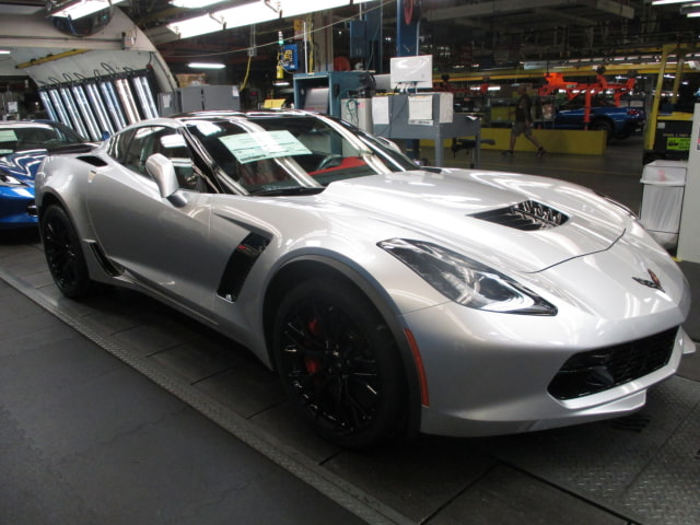 The 650-HP Corvette Z06 is Chevrolet&#039;s First CarPlay Enabled Vehicle [Photos]