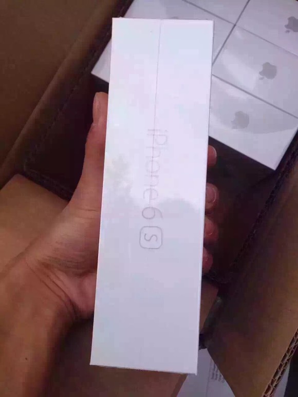Here&#039;s the Packaging for All Four iPhone 6s Colors [Photos]