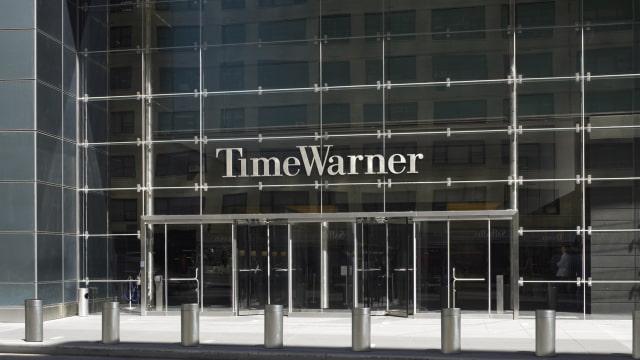 Apple Eyes Possible Time Warner Acquisition