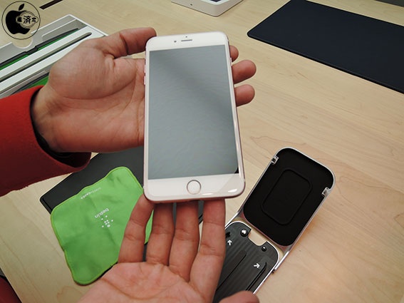 Apple is Using Machines to Install iPhone Screen Protectors in Japan [Video]