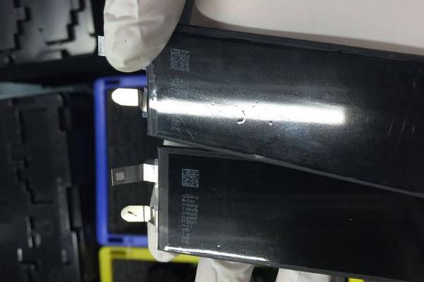 iPhone 7 to Feature Ceramic Body Material, No Smart Connector, Slightly Larger Battery? [Photos]