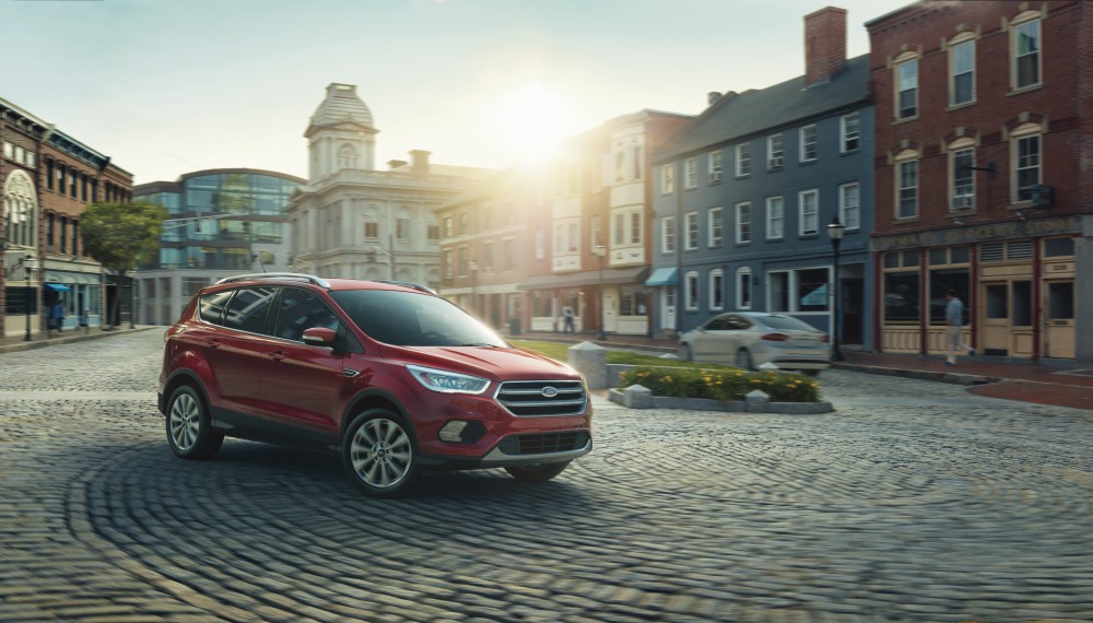 The New 2017 Escape is  Ford&#039;s First Vehicle to Offer Apple CarPlay Support