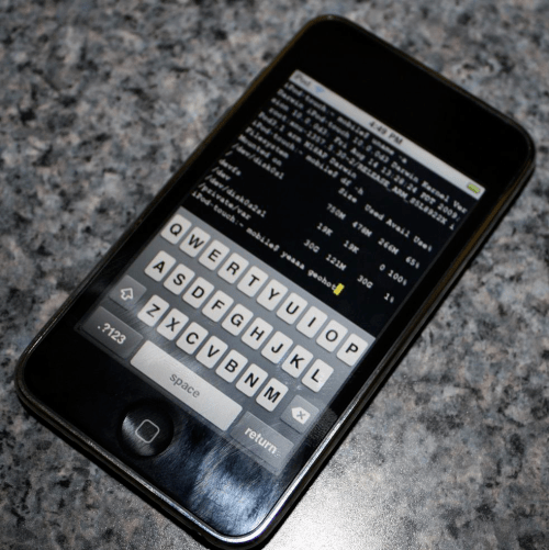 GeoHot đả thành công bẽ khóa  the iPod Touch 3G