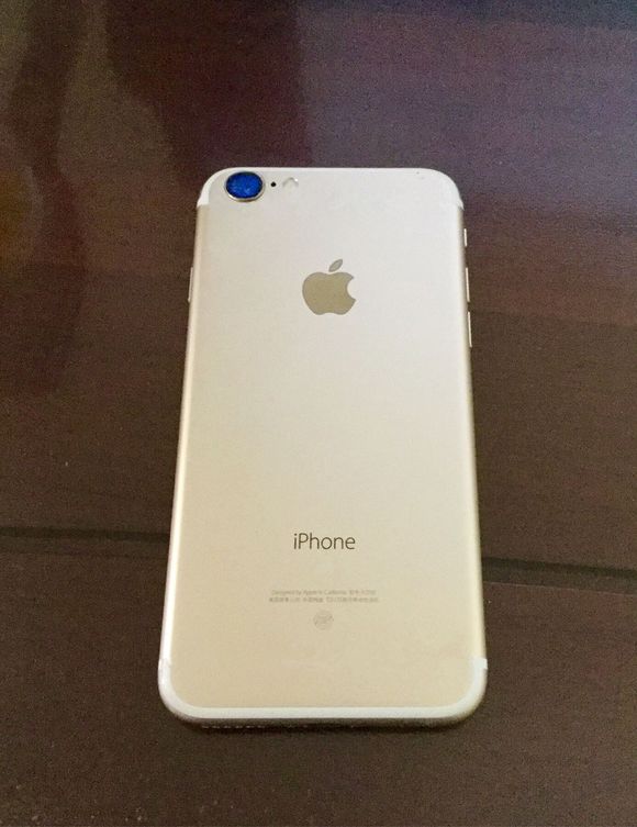 Alleged iPhone 7 Photo Reveals Larger Camera