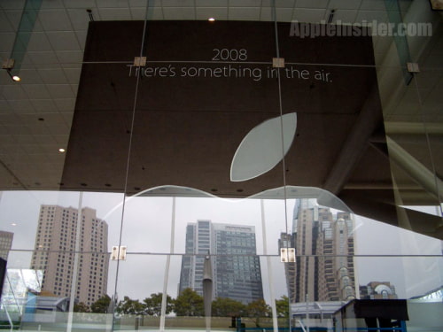 MacWorld Banners Being Raised