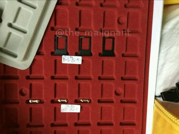 Alleged iPhone 7 Rear Shell Leaked in Space Black [Photo]
