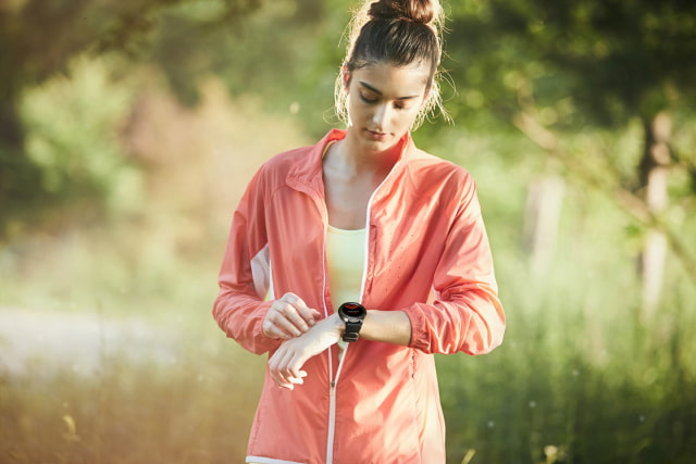 Samsung Unveils New Gear S3 Smartwatch With LTE, GPS [Video]