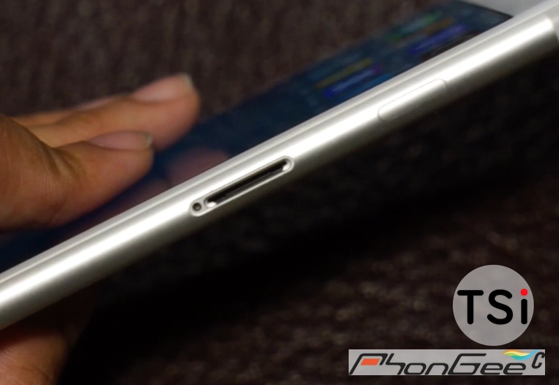 Last Minute iPhone 7 Leak Reveals 4 LED Flash, New Black Color, Waterproofed SIM Card Tray [Photos]