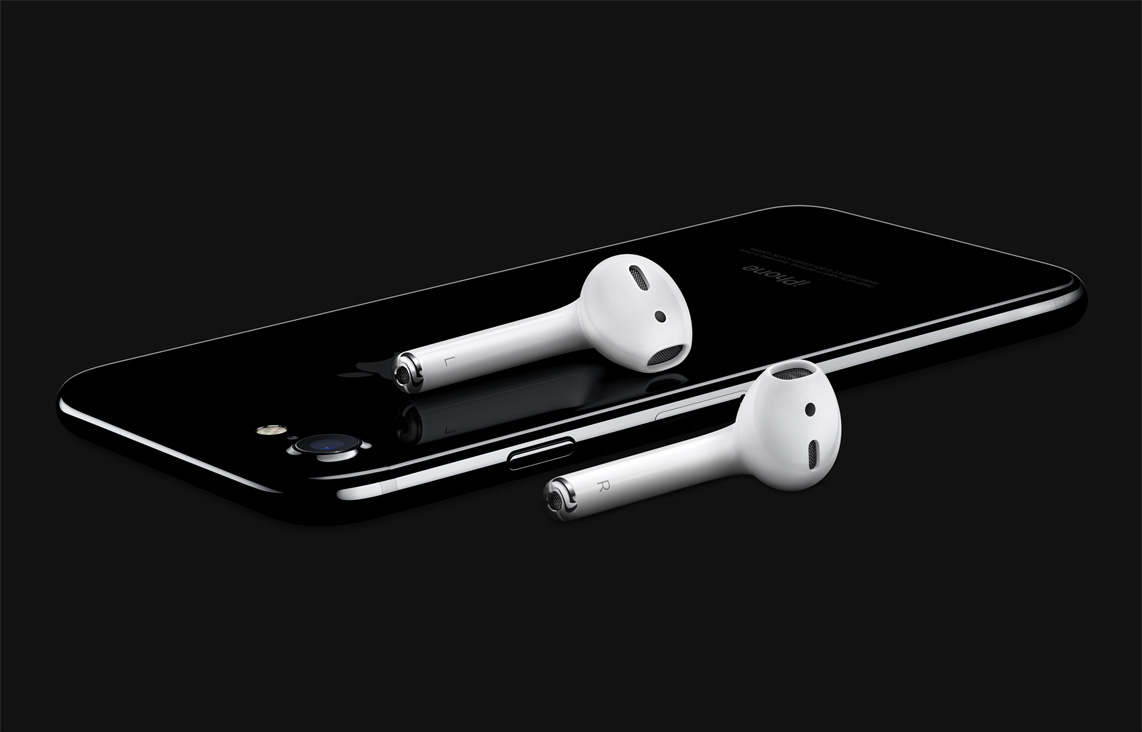 Apple Unveils New Wireless AirPods