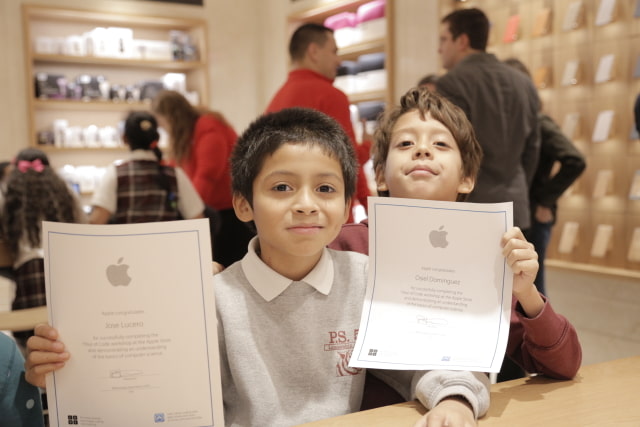 Apple Announces Free Hour of Code Workshops December 5-11 at Every Apple Store