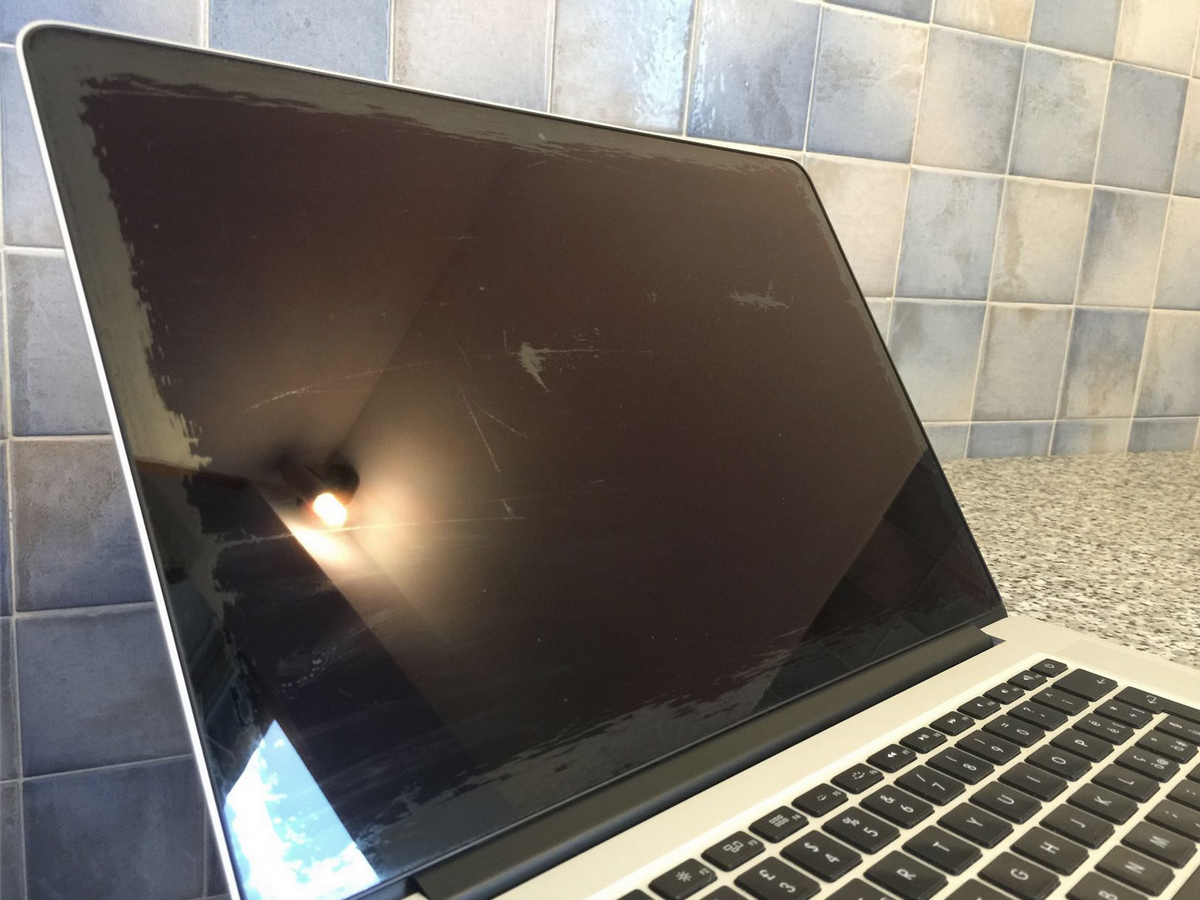 Generelt sagt Revival Gentagen Apple Extends MacBook Pro Anti-Reflective Coating Repair Program -  iClarified