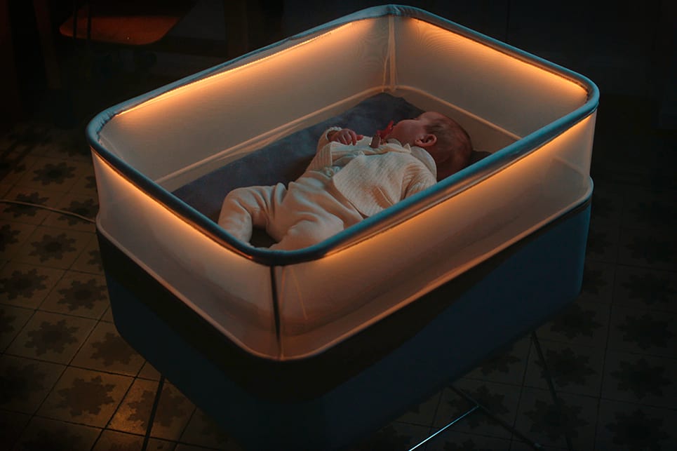 Ford Baby Crib Simulates Car Journeys [Video]