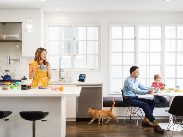 Amazon Officially Unveils Its New &#039;Amazon Echo Show&#039; With Video Calling