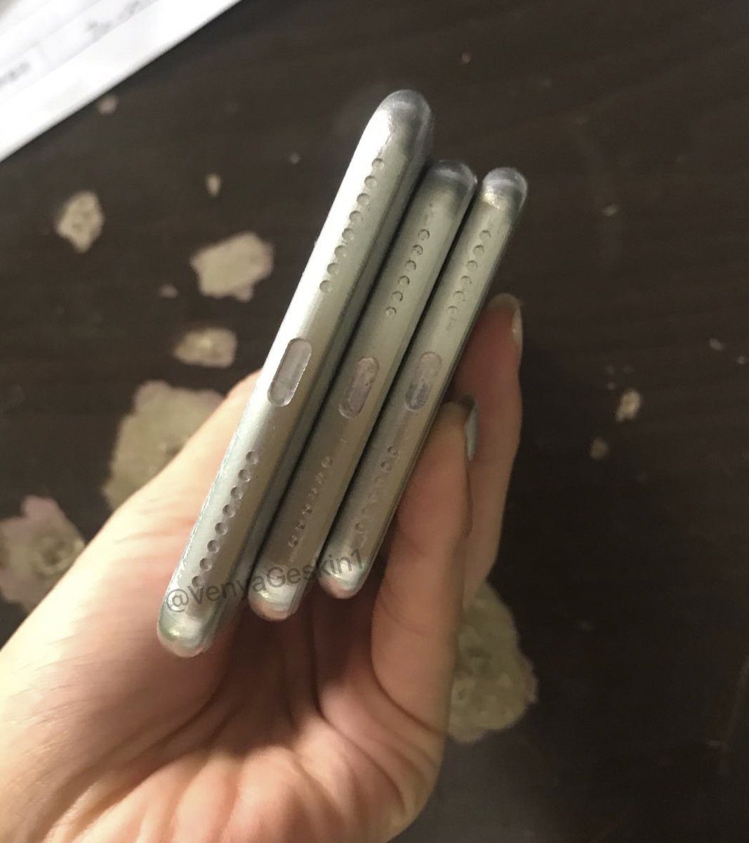 Alleged iPhone 8, iPhone 7s, iPhone 7s Plus Cases and Molds [Photos]