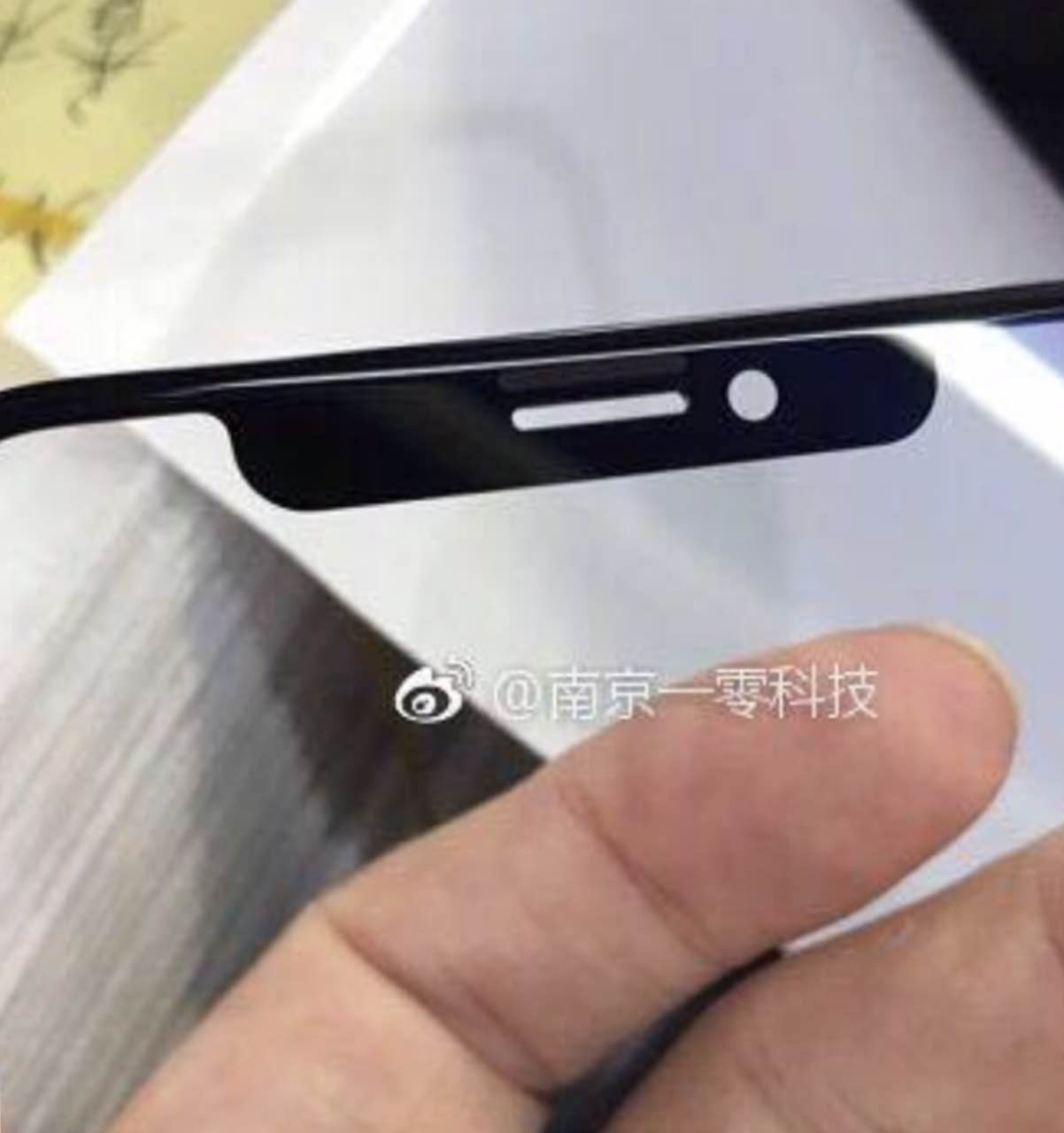 Alleged iPhone 8 Front Glass [Photos]