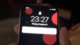 iPhone X Spotted in the Wild With New Dynamic Wallpaper [Video]