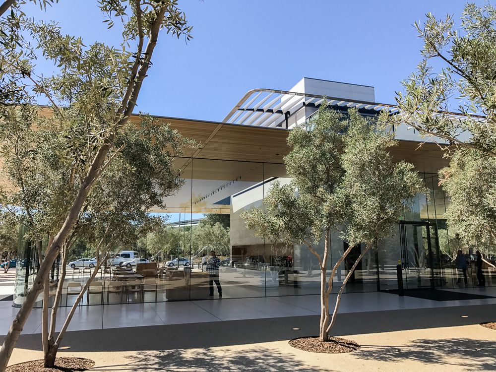 Apple Park Visitor Center Grand Opening on November 17, Nearby Residents Get Exclusive Preview