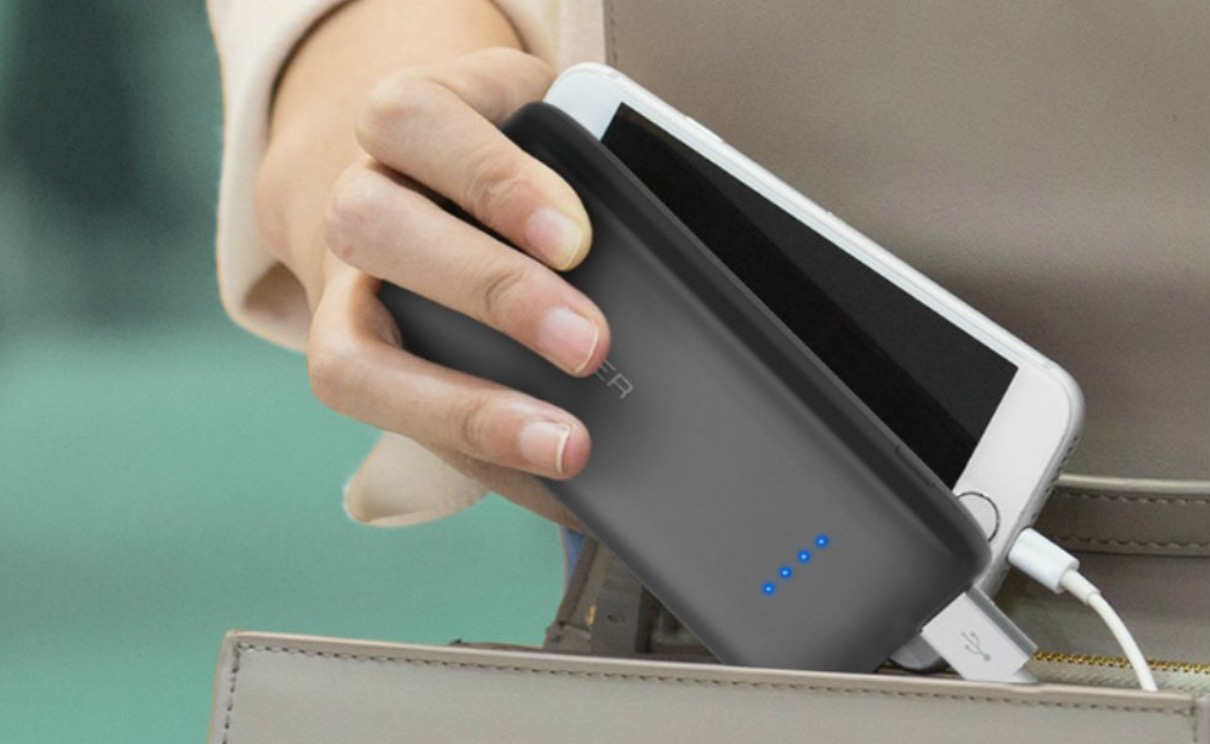 RAVPower 12000mAh Power Bank on Sale for Just $13.79 [Deal]