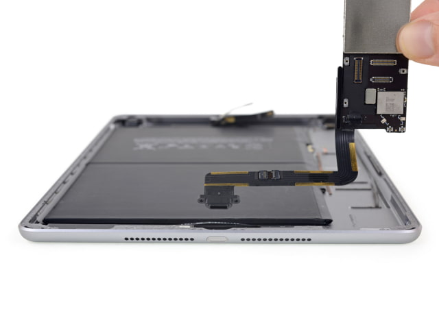 iFixit Tears Down the New iPad 6 [Photos]