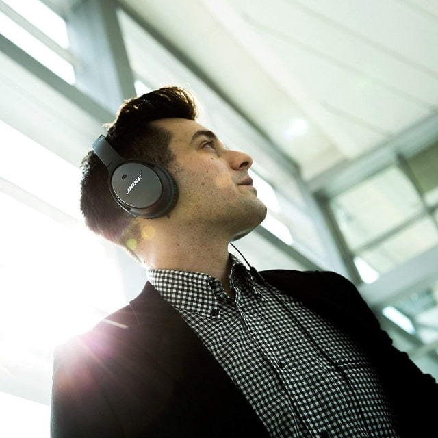 Bose QuietComfort 25 Acoustic Noise Cancelling Headphones On Sale for 58% Off [Deal]