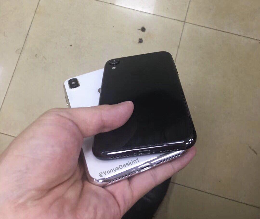 Dummy Models Purportedly Reveal Design of New 6.1-inch and 6.5-inch iPhones [Photos]